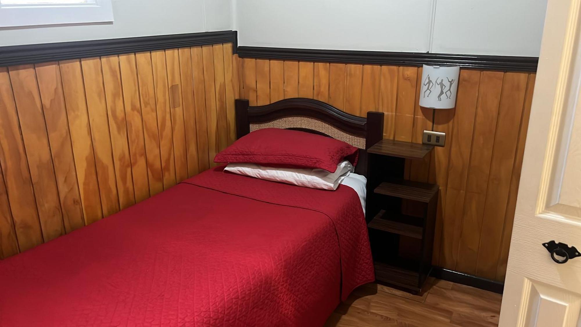 Hostal Victoria Punta Arenas Exterior foto